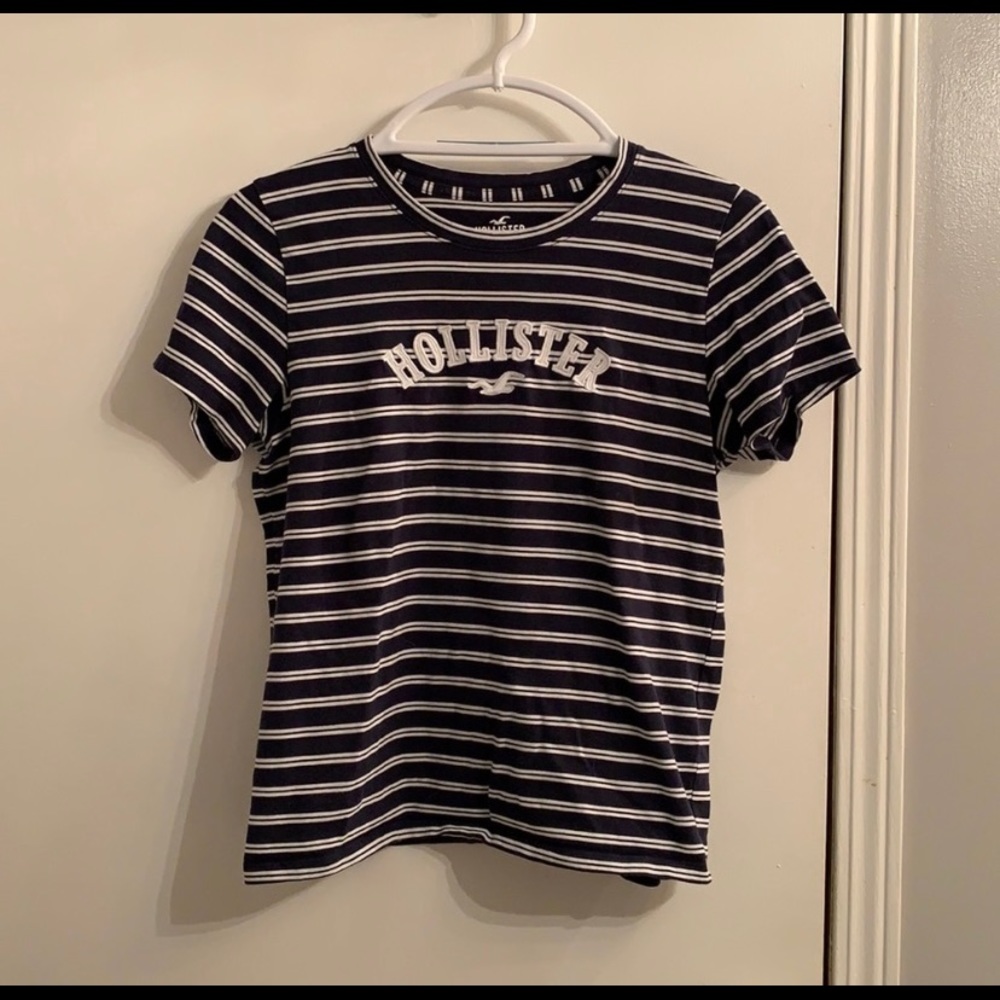 Women’s Hollister Tee